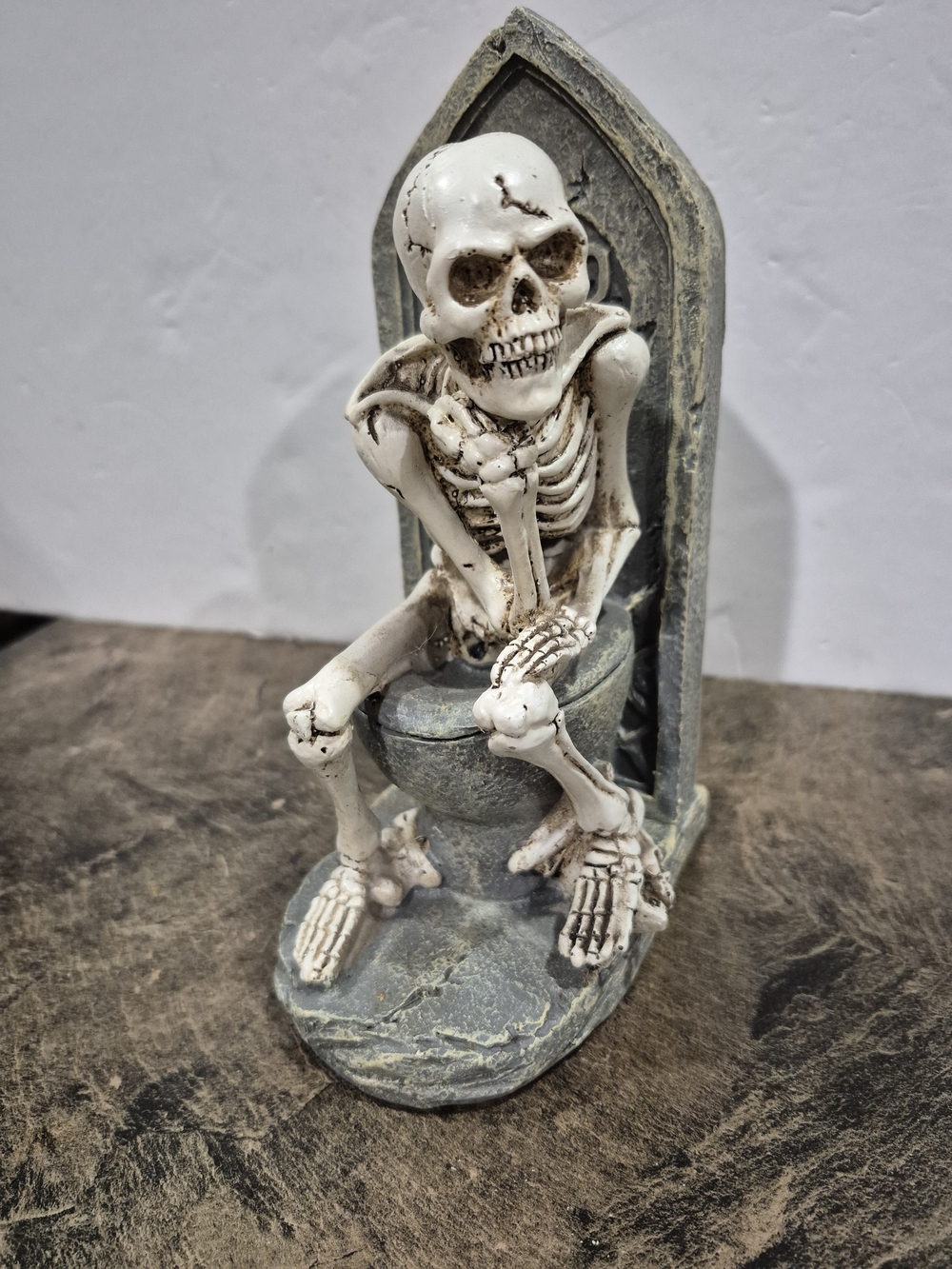 Ashland "The Thinker" Skeleton Sitting On A Graveyard Toilet